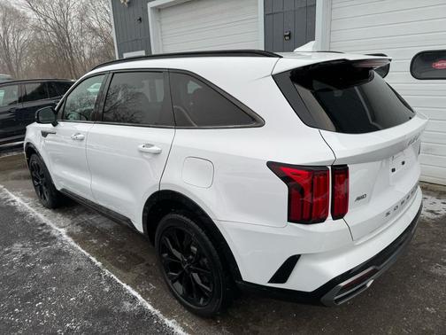 2022 Kia Sorento SX