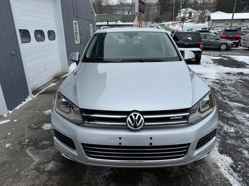 Silver 2011 Volkswagen Touareg Hybrid Base