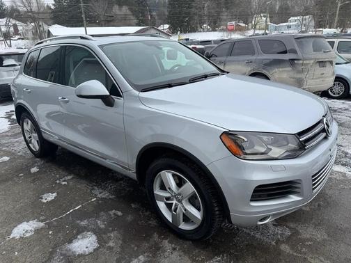 Silver 2011 Volkswagen Touareg Hybrid Base