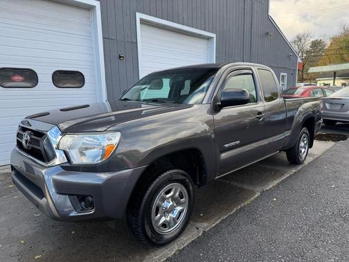 2013 Toyota Tacoma Base