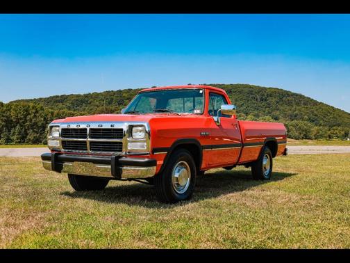 1993 Dodge D250 Regular Cab 8 Ft. Long Bed