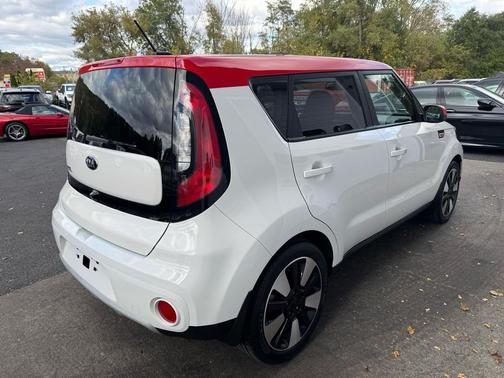 2019 Kia Soul +
