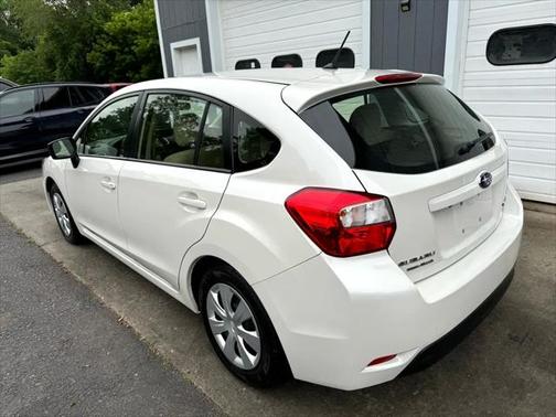 2016 Subaru Impreza 2.0i