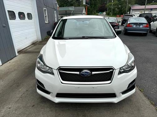 2016 Subaru Impreza 2.0i