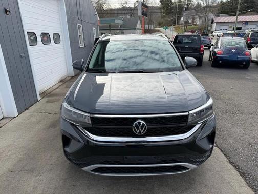 2022 Volkswagen Taos SE