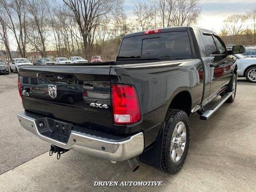 Photo 4 of 24 of 2015 RAM 2500 Big Horn