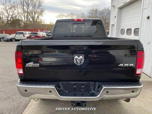 Photo 5 of 24 of 2015 RAM 2500 Big Horn