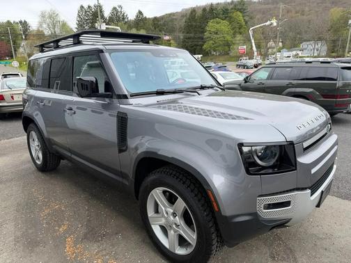 Eiger Gray Metallic 2020 Land Rover Defender 110 SE