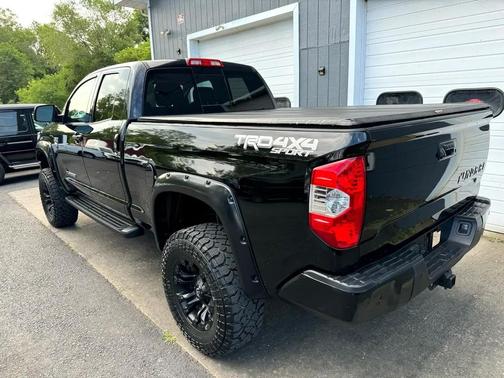 2018 Toyota Tundra SR5