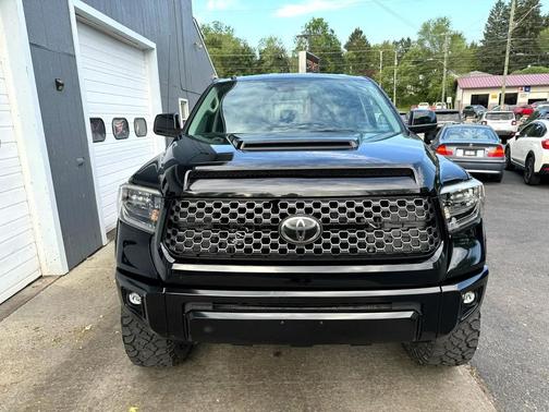 2018 Toyota Tundra SR5