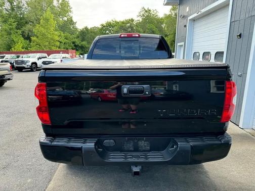 2018 Toyota Tundra SR5