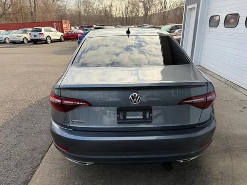 2020 Volkswagen Jetta 1.4T R-Line