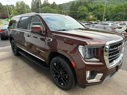 Brown 2022 GMC Yukon XL SLT