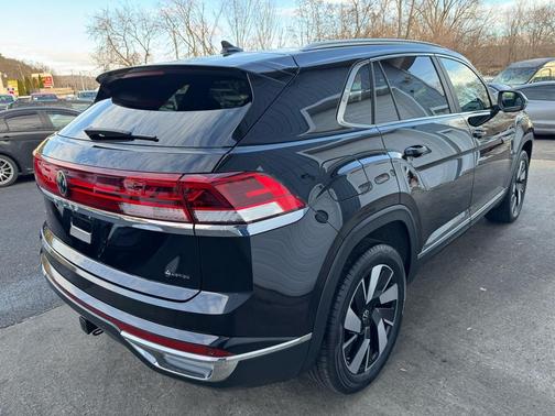 2024 Volkswagen Atlas Cross Sport 2.0T SEL