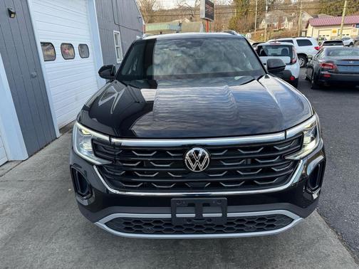 2024 Volkswagen Atlas Cross Sport 2.0T SEL