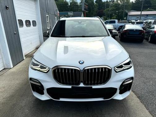 2021 BMW X5 M50i