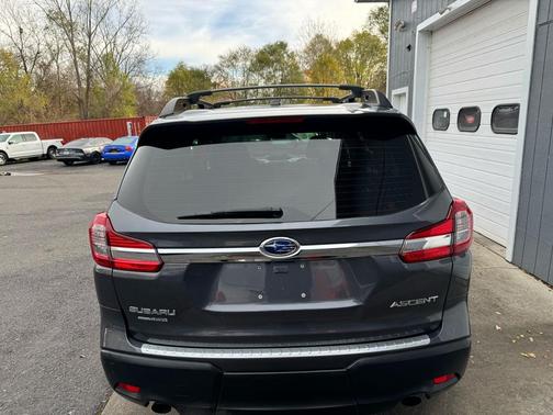 2019 Subaru Ascent Base 8-Passenger