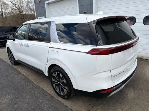 2022 Kia Carnival EX