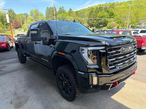 Onyx Black 2024 GMC Sierra 3500 AT4