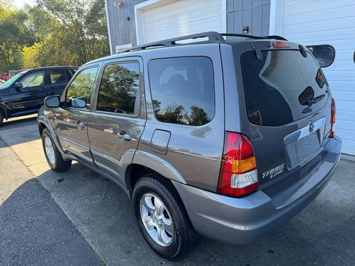 2002 Mazda Tribute LX 4WD