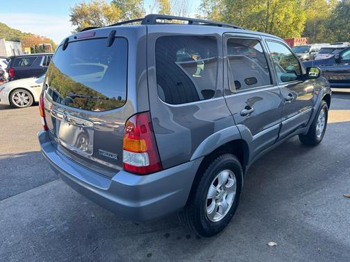 2002 Mazda Tribute LX 4WD