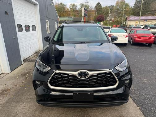 2023 Toyota Highlander XSE