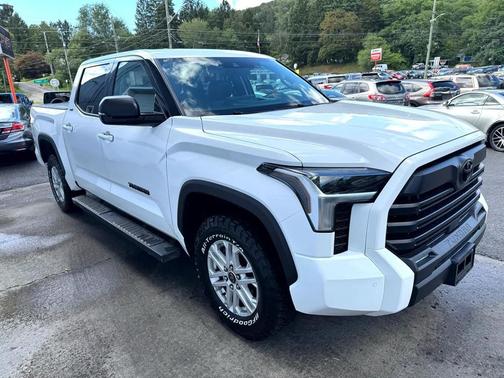 2022 Toyota Tundra SR5
