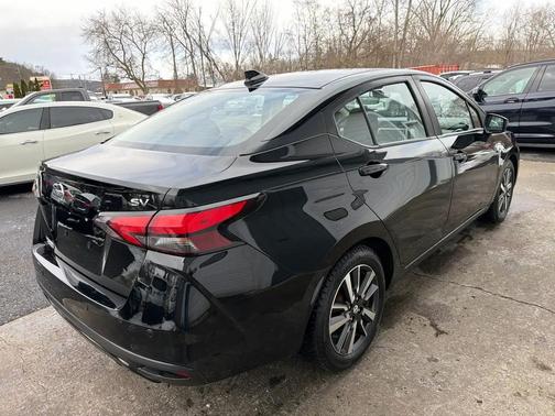 2021 Nissan Versa 1.6 SV