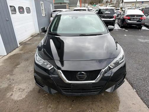 2021 Nissan Versa 1.6 SV