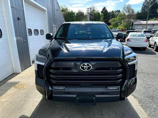2022 Toyota Tundra SR5