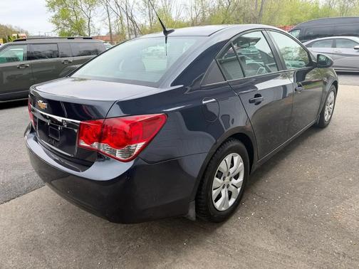 Blue Ray Metallic 2014 Chevrolet Cruze LS