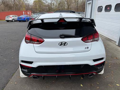 2019 Hyundai Veloster Base