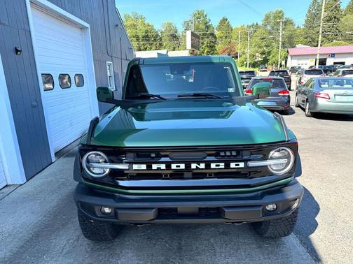 2023 Ford Bronco Outer Banks