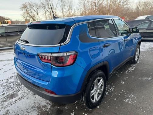 2023 Jeep Compass Sport