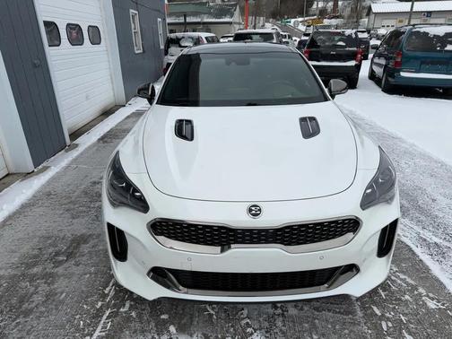 2019 Kia Stinger GT2