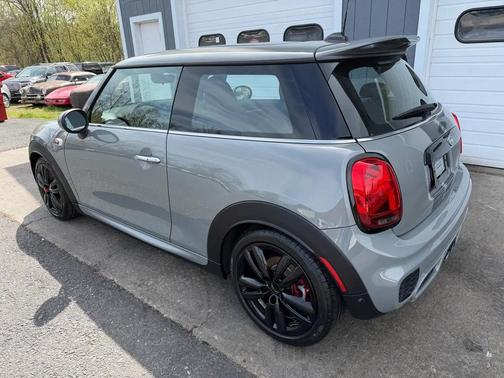 Moonwalk Gray Metallic 2019 MINI Hardtop John Cooper Works
