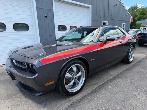 Granite Crystal Metallic 2013 Dodge Challenger R/T