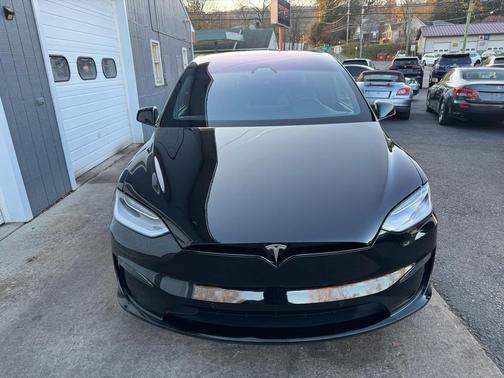 2022 Tesla Model X Plaid Tri Motor All-Wheel Drive