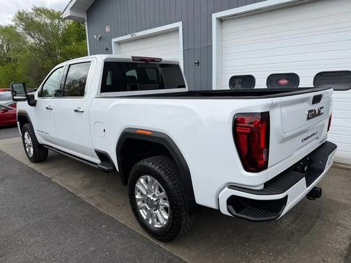 Summit White 2022 GMC Sierra 2500 Denali