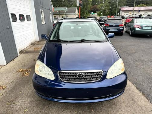 2005 Toyota Corolla LE