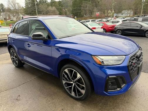 2022 Audi SQ5 3.0T Premium Plus