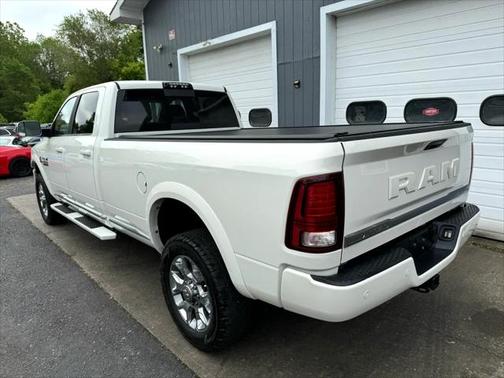 2018 RAM 2500 Limited Crew Cab 4x4 8' Box