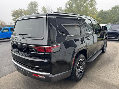 2022 Jeep Wagoneer Series III 4x4