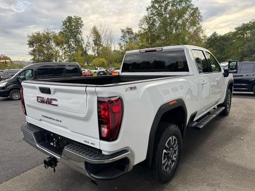 2023 GMC Sierra 2500 SLE