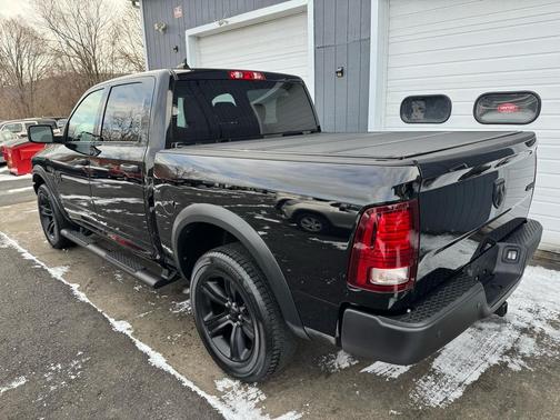 2022 RAM 1500 Classic Warlock Crew Cab 4x4 5'7' Box