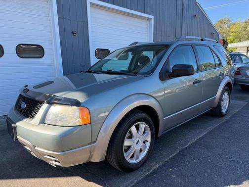 2005 Ford Freestyle SE