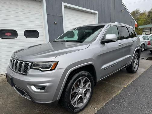 2018 Jeep Grand Cherokee Sterling Edition