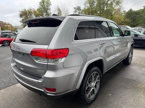 2018 Jeep Grand Cherokee Sterling Edition