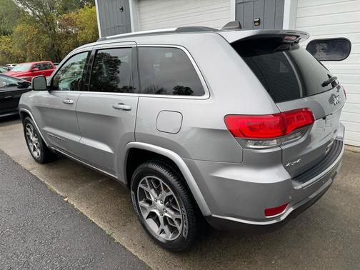 2018 Jeep Grand Cherokee Sterling Edition