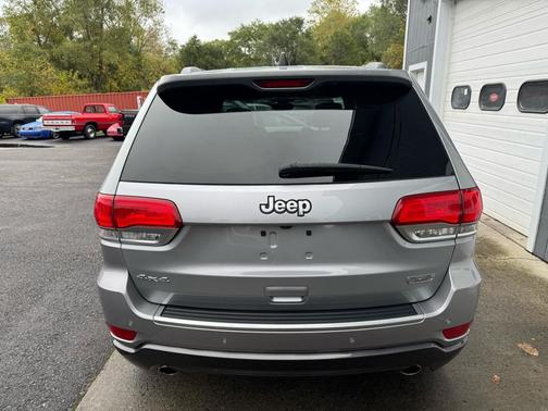 2018 Jeep Grand Cherokee Sterling Edition